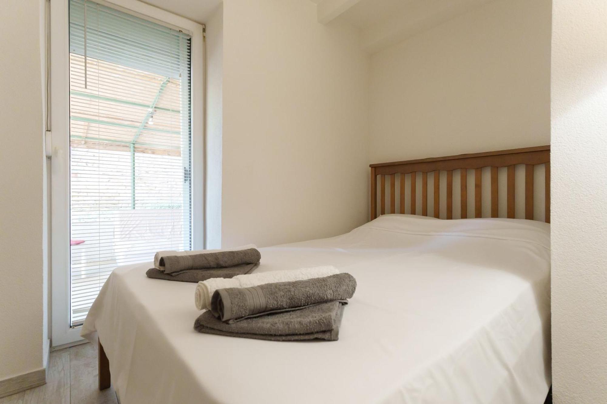 Apartamento Lara Free Parking Skadarlija Belgrado Exterior foto